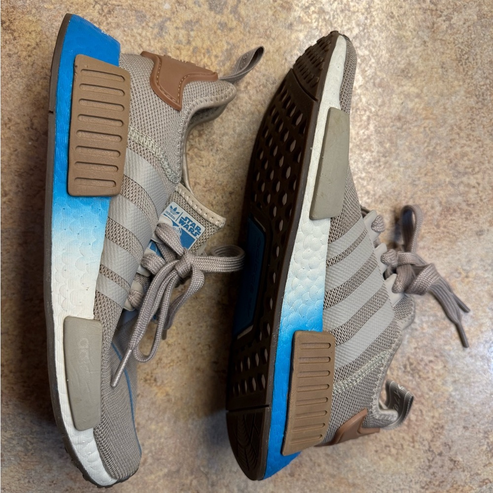 Adidas Star Wars NMD R1 Rey shoes - Picture 5 of 7